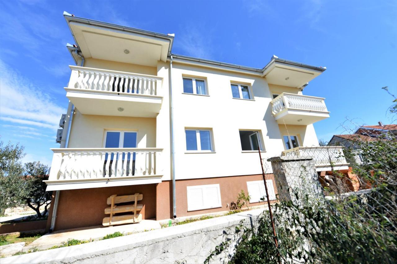 Apartments Verita Пакоштане Екстер'єр фото