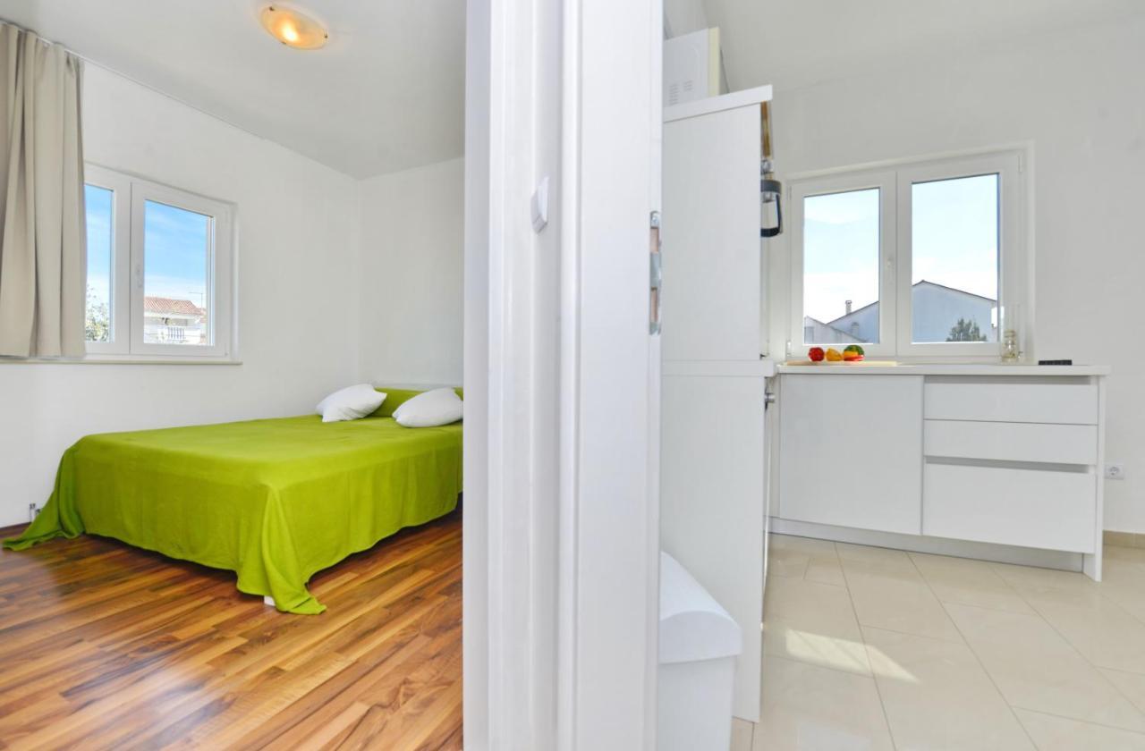 Apartments Verita Пакоштане Екстер'єр фото
