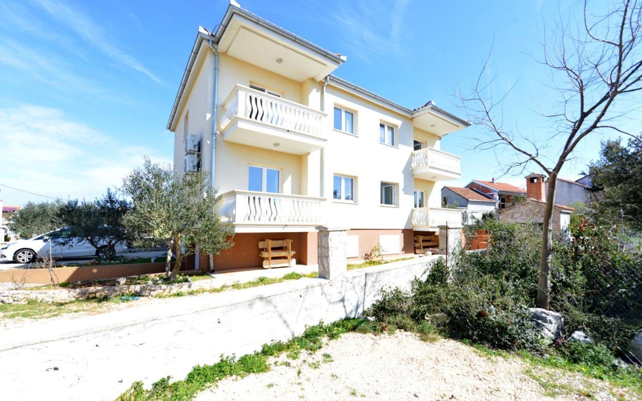 Apartments Verita Пакоштане Екстер'єр фото